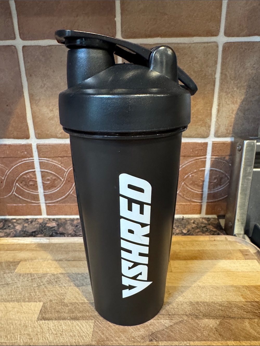 V Shred "Step Into Greatness" Limited Edition Shaker Bottle (20oz) Black New